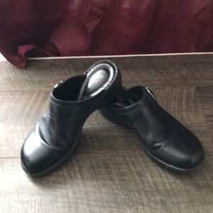 Borrn Avoca Clogs Casual Shoes - Womens size 10M